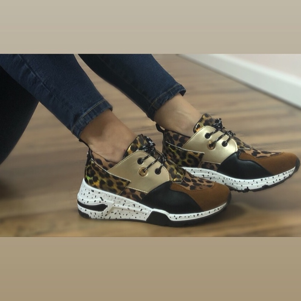 **BRAND NEW** Leopard Print Sneakers